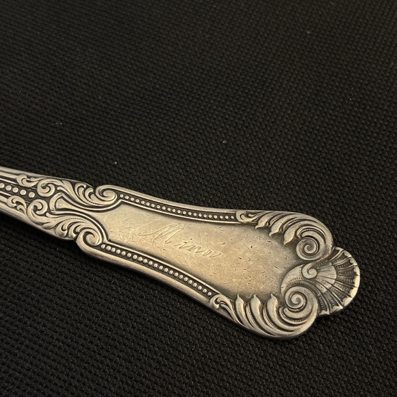 Antique Meat Serving Fork 1847 Rogers Bros A1 LOTUS Vintage Silverplate - Picture 4 of 11